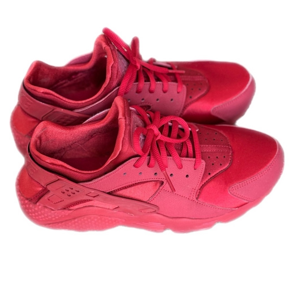 SOLD!! Nike Huarache Red